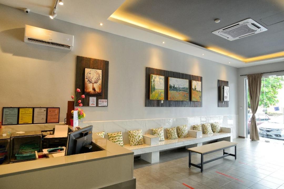 Reno Hotel Ipoh Extérieur photo