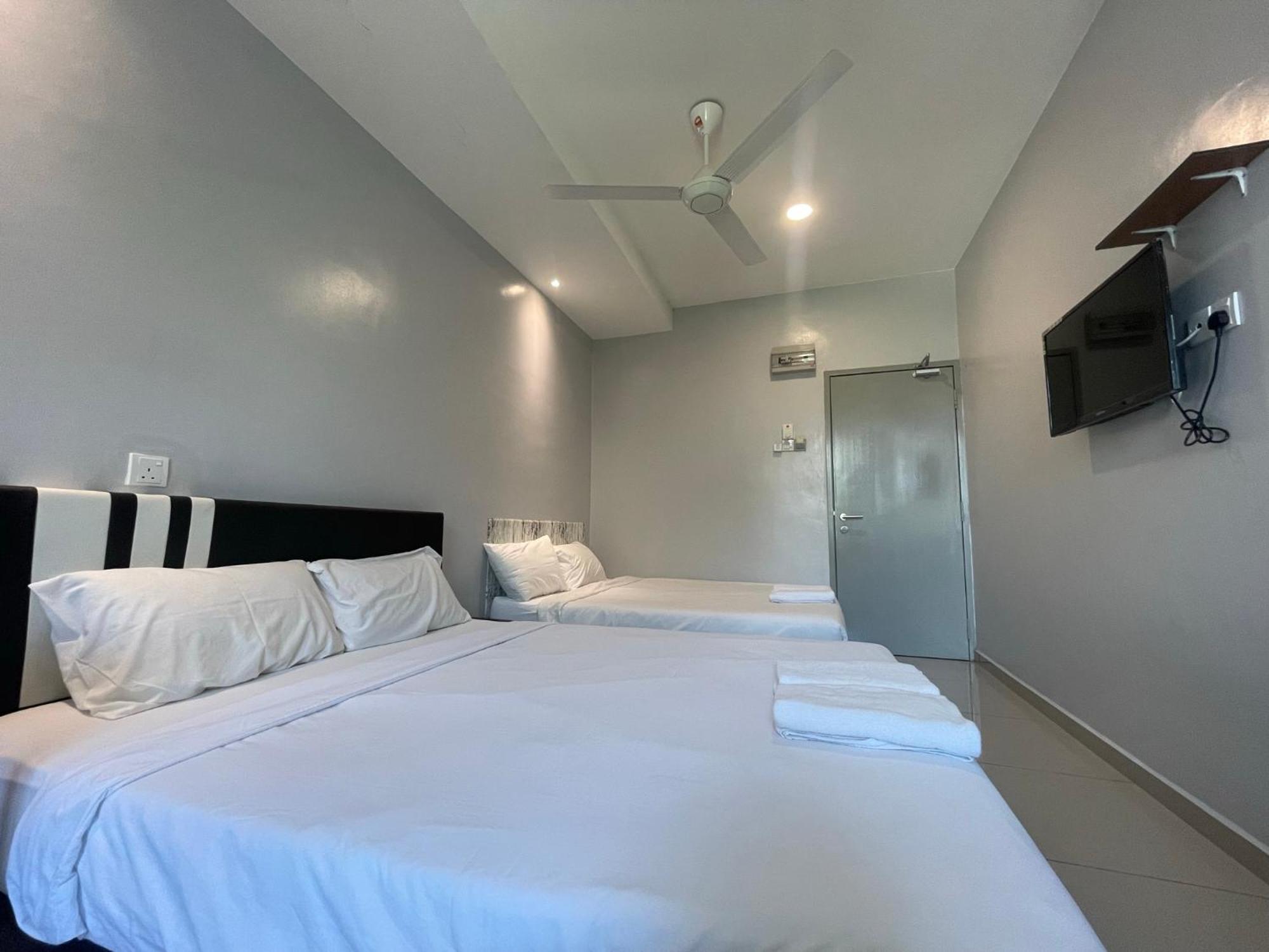 Reno Hotel Ipoh Extérieur photo